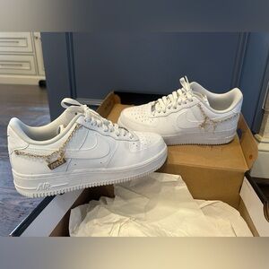 Great Condition Air Force 1 NIKE low top sneakers size 9